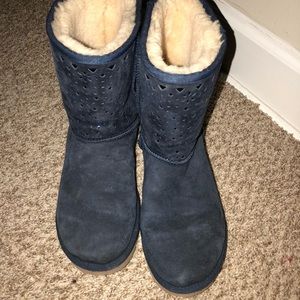 Size 11 women’s Navy Blue Uggs!